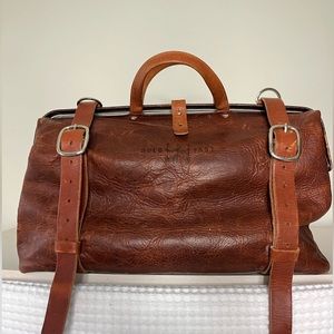 HOLDFAST- camera/weekender in Bison leather